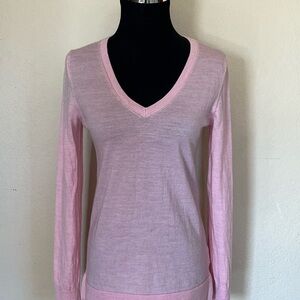 Banana Republic Light Pink V-Neck long sleeve